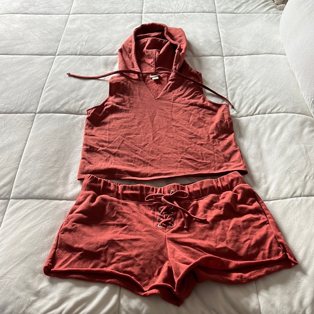 2 Piece Short Set